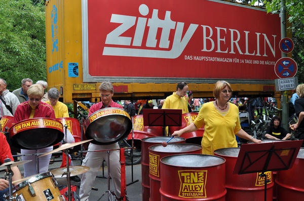 Karneval der Kulturen Strassenfest   049.jpg